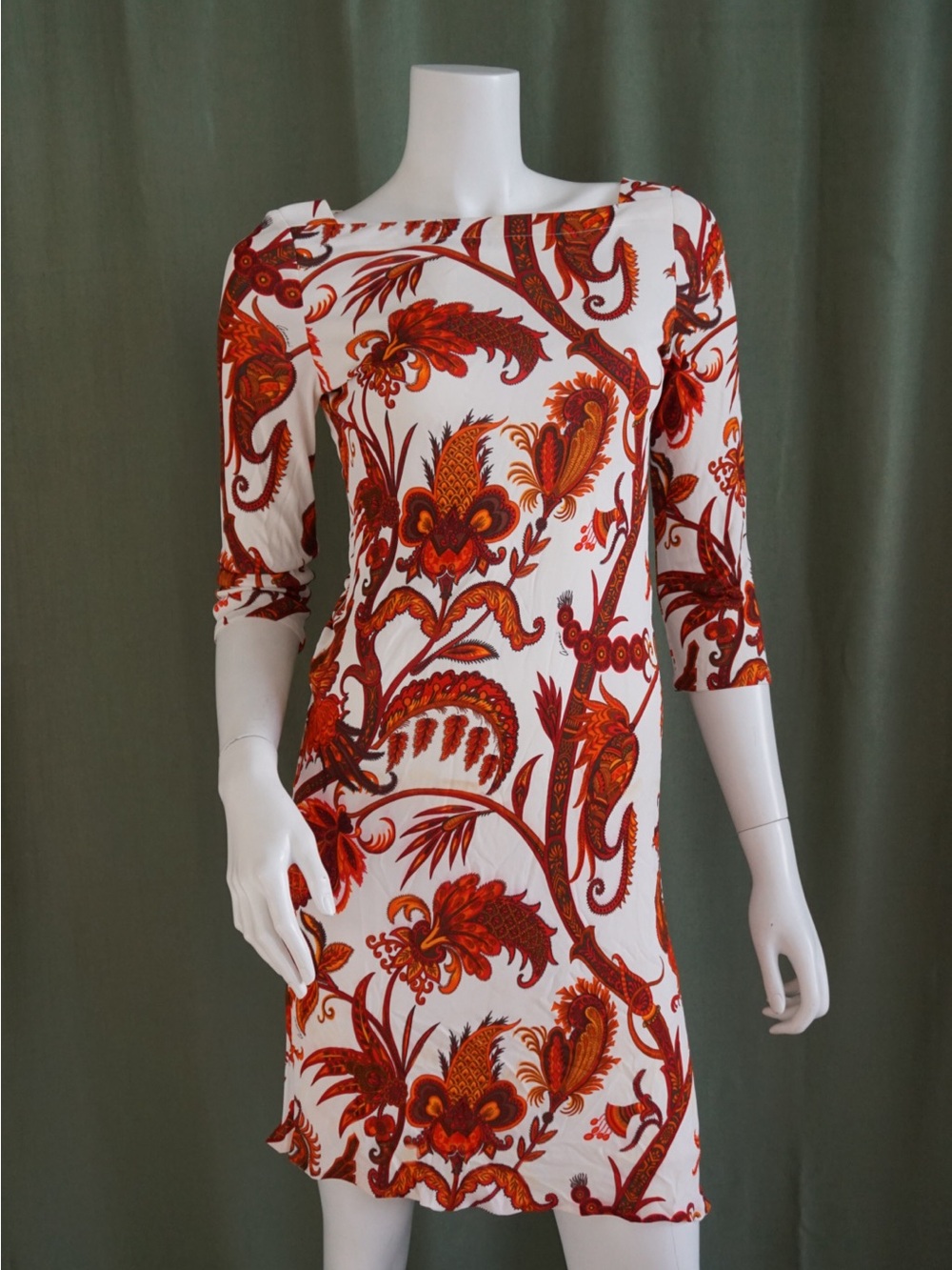 Gucci Paisley Red & White Bateau Neck Mini Knit Dress - Size 40